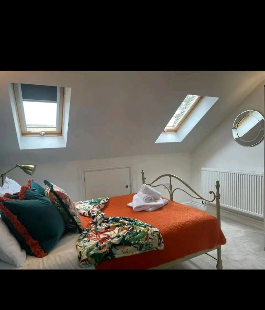 The Regal Penarth Seaside Town Villa Cardiff 0*,  United Kingdom