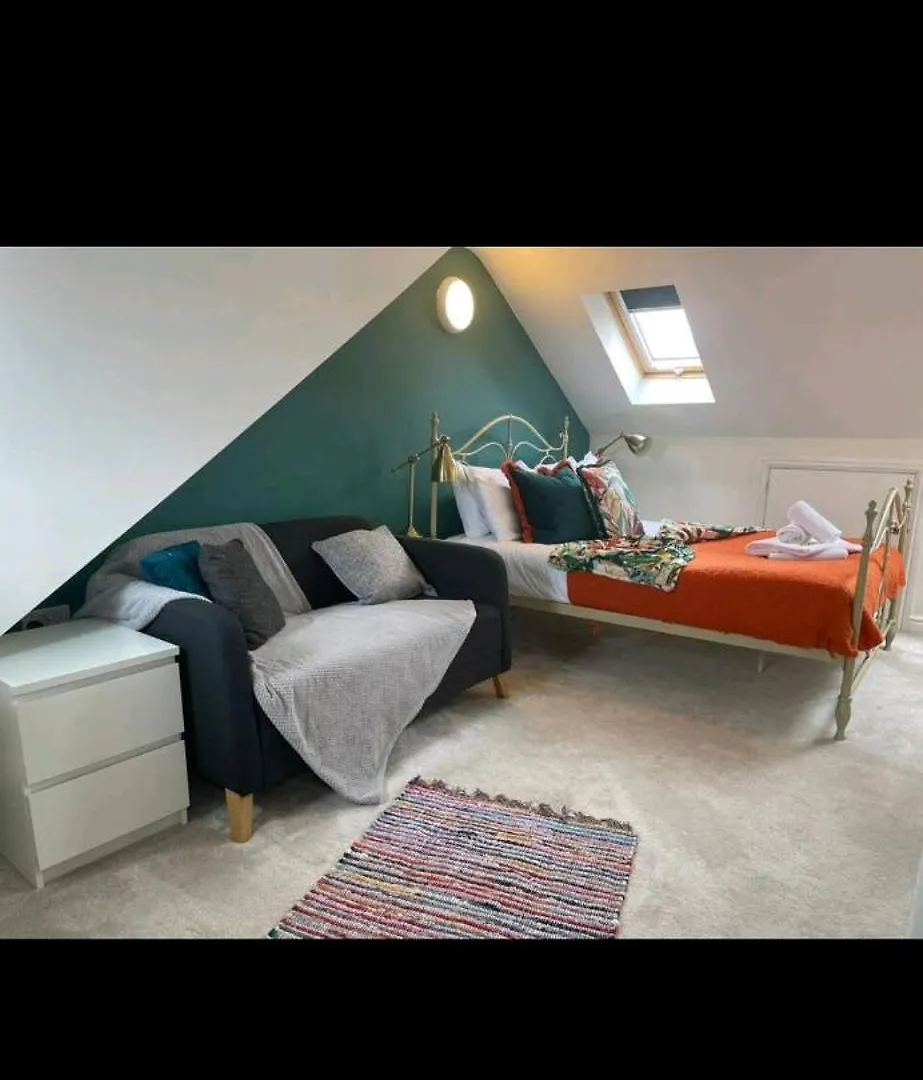 The Regal Penarth Seaside Town Villa Cardiff 0*,