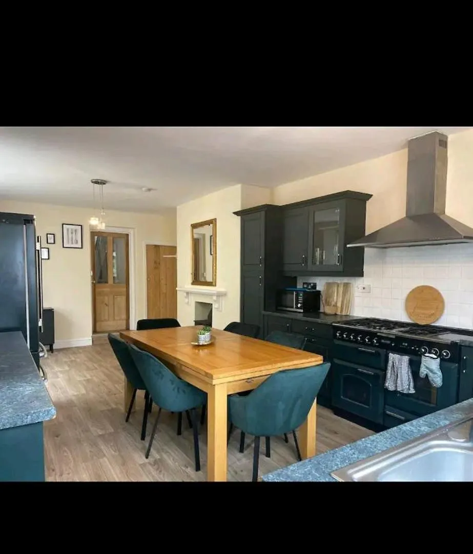 The Regal Penarth Seaside Town Villa Cardiff